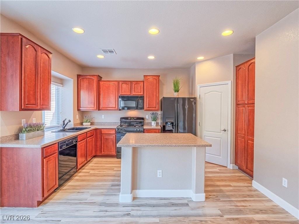 7017 Whipple Manor St - Photo 4 of 36