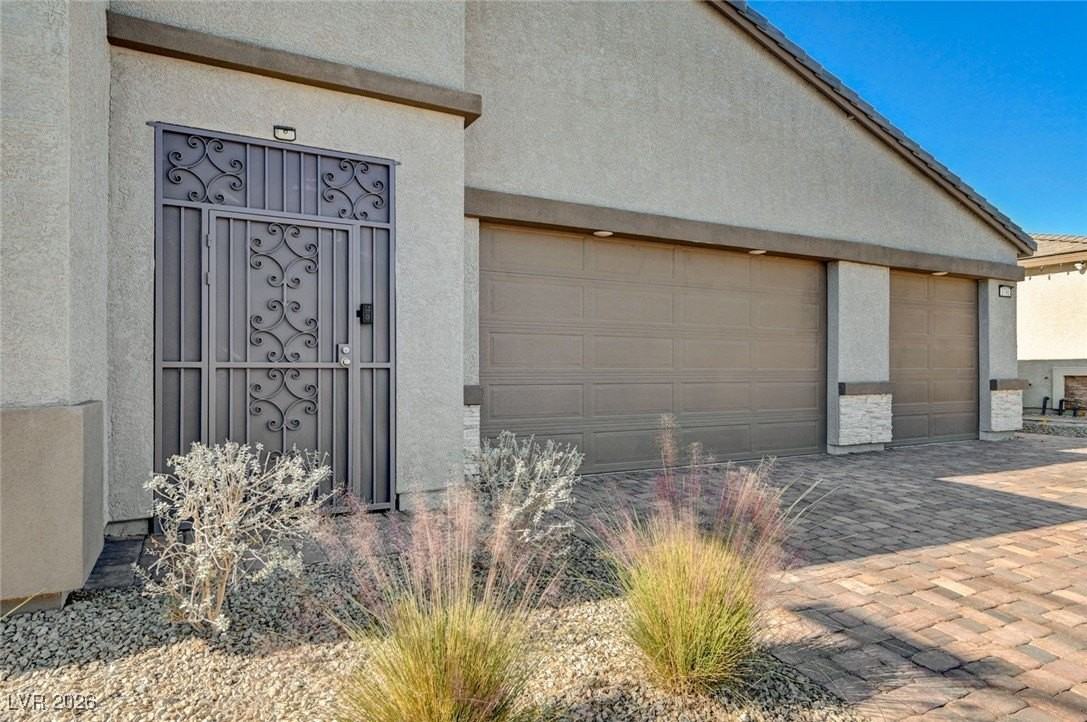 3791 Mcleod Dr - Photo 2 of 33