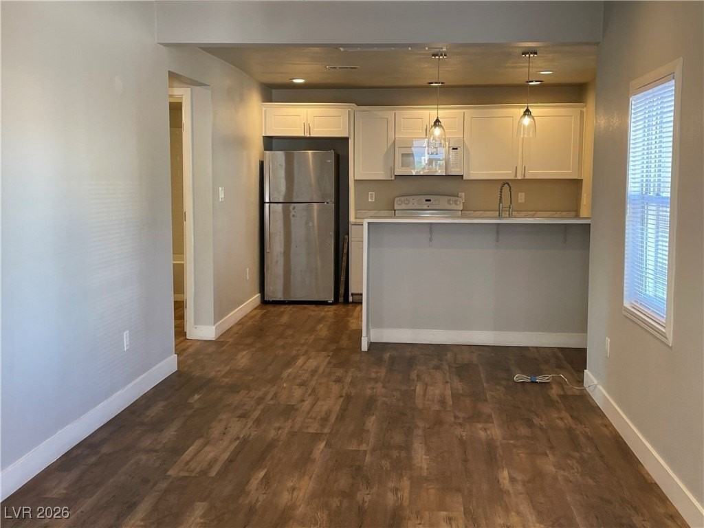 2010 Fairfield Ave - Photo 2 of 10