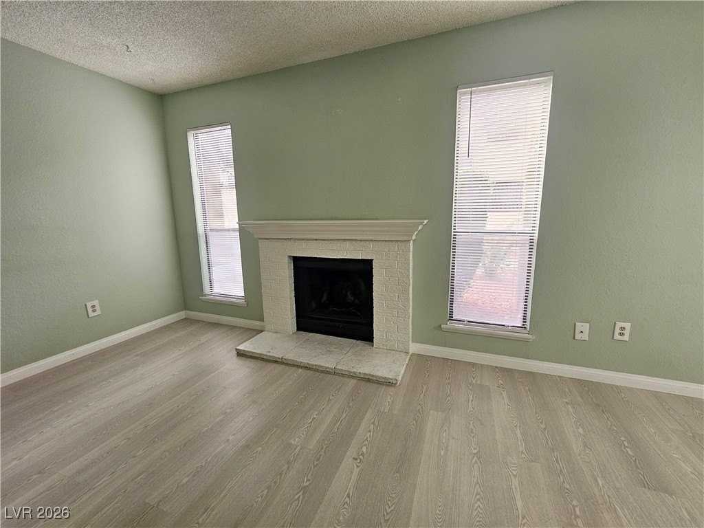 4752 Obannon Dr #B - Photo 7 of 45