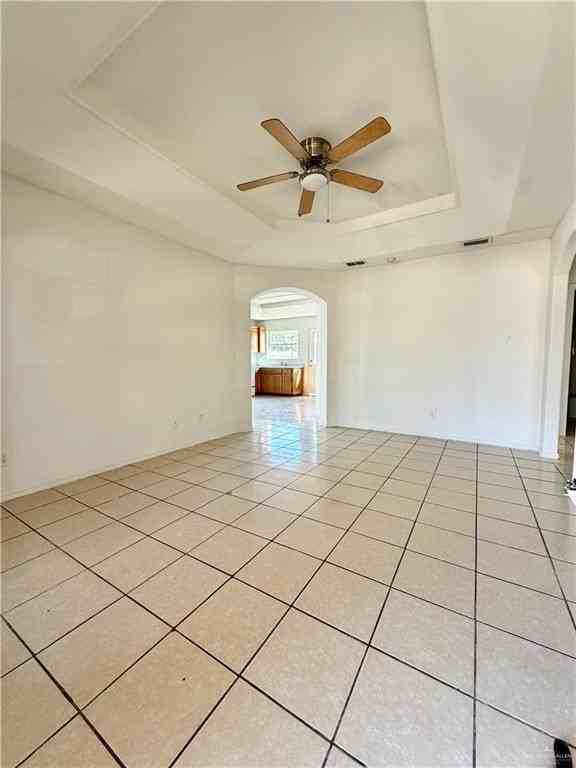 401 S Sol Dorado St - Photo 5 of 13