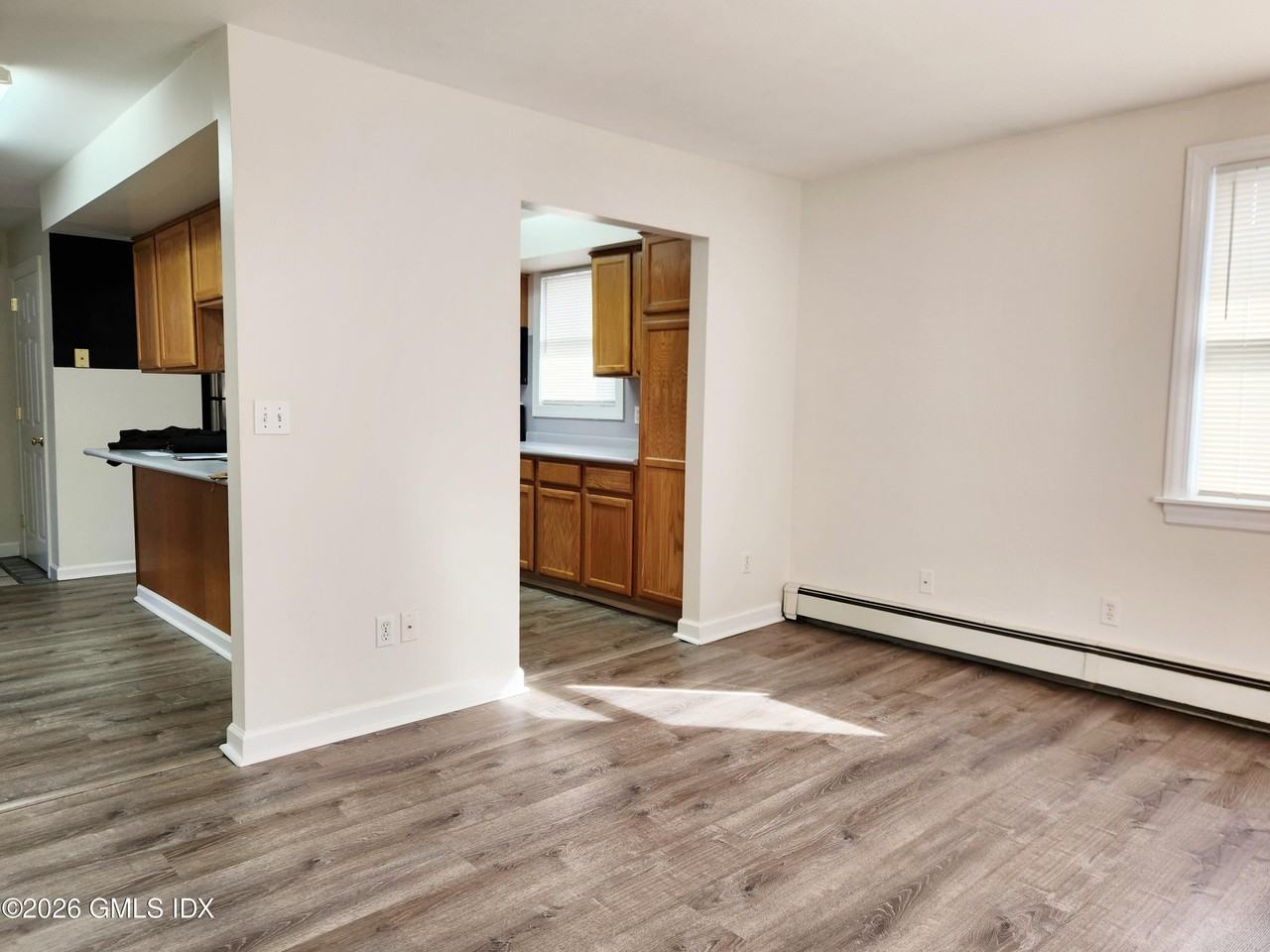 77 Valley Rd - Photo 3 of 12