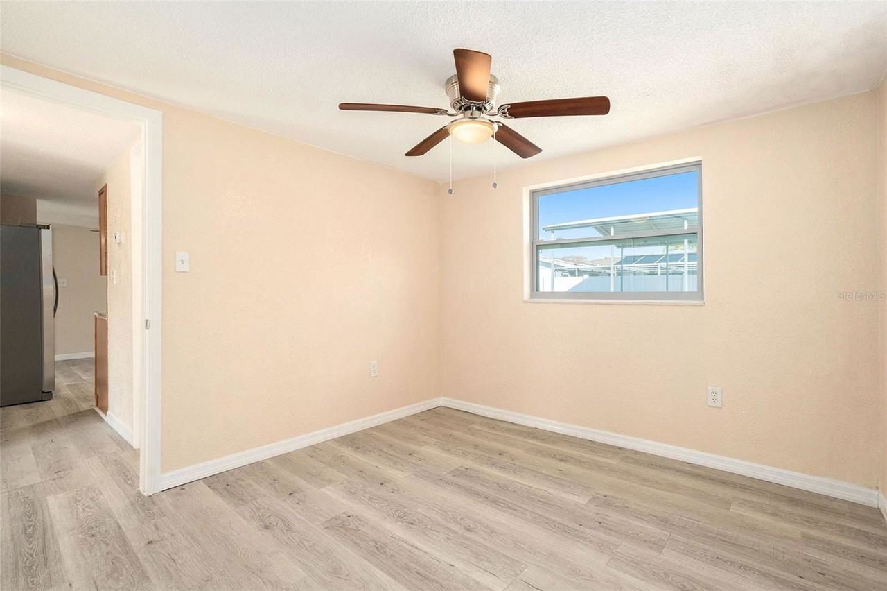 7321 Parrot Dr - Photo 3 of 8