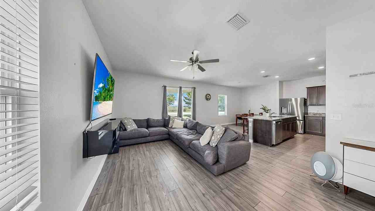 5453 Fez Ct - Photo 2 of 8