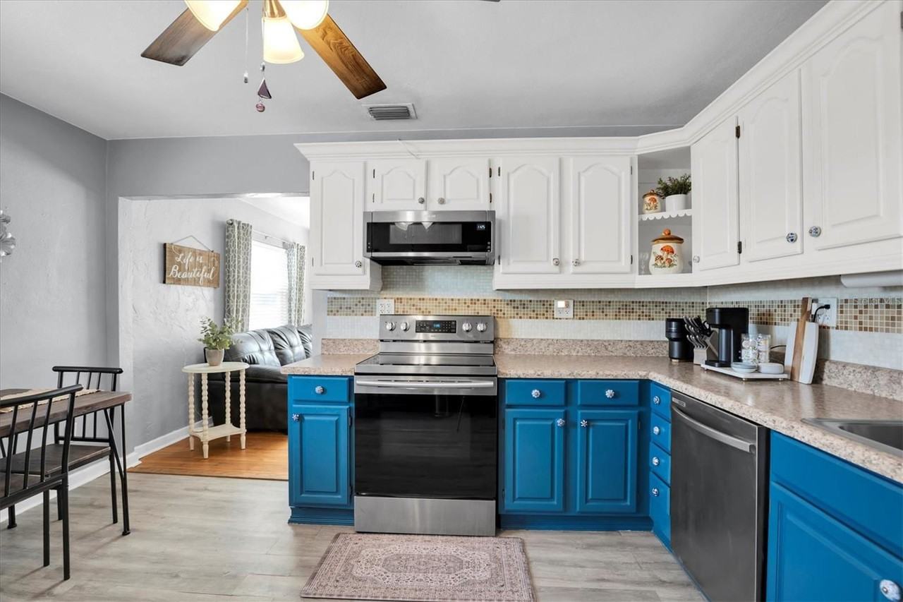 4929 36th Ave N - Photo 4 of 8