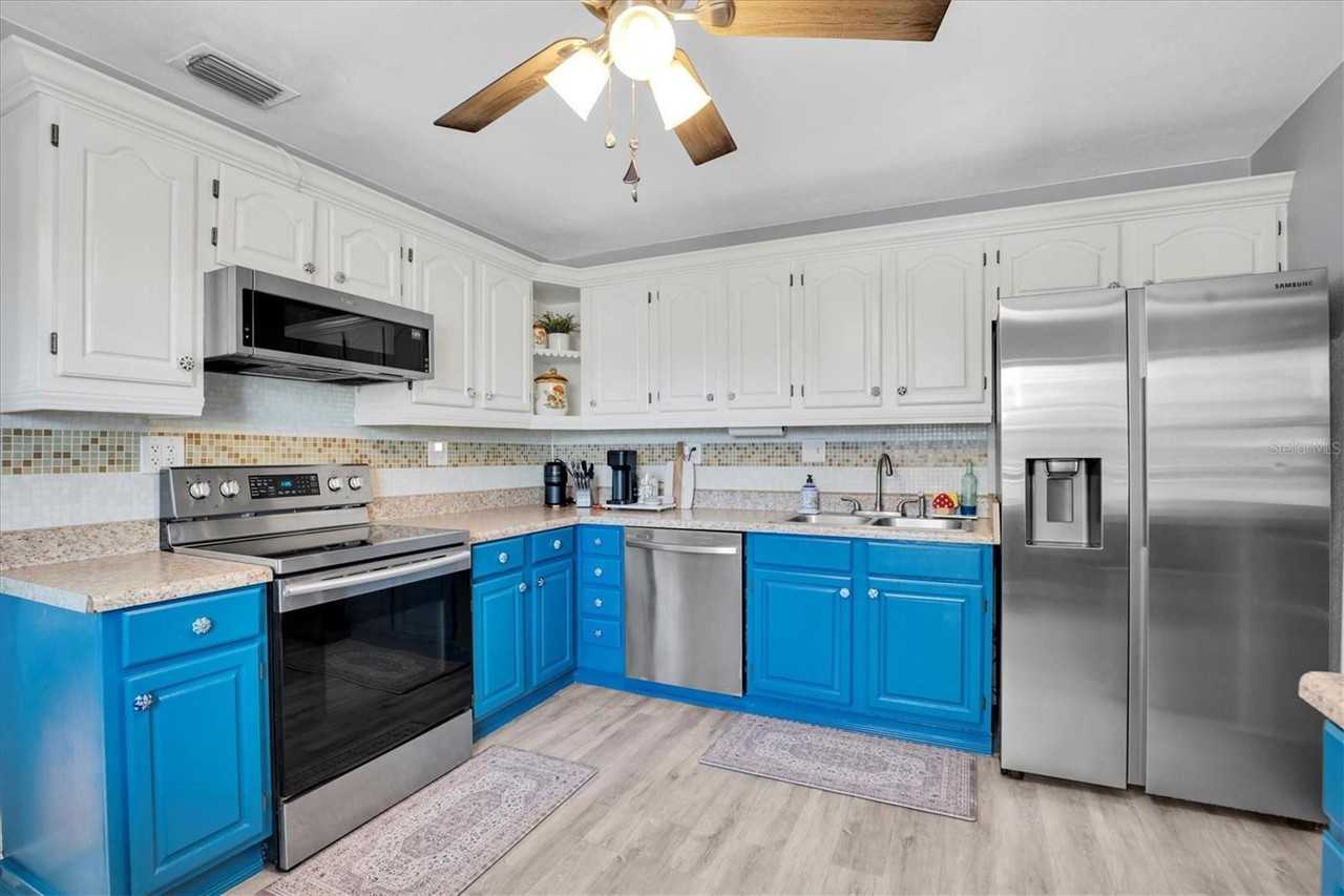 4929 36th Ave N - Photo 7 of 8