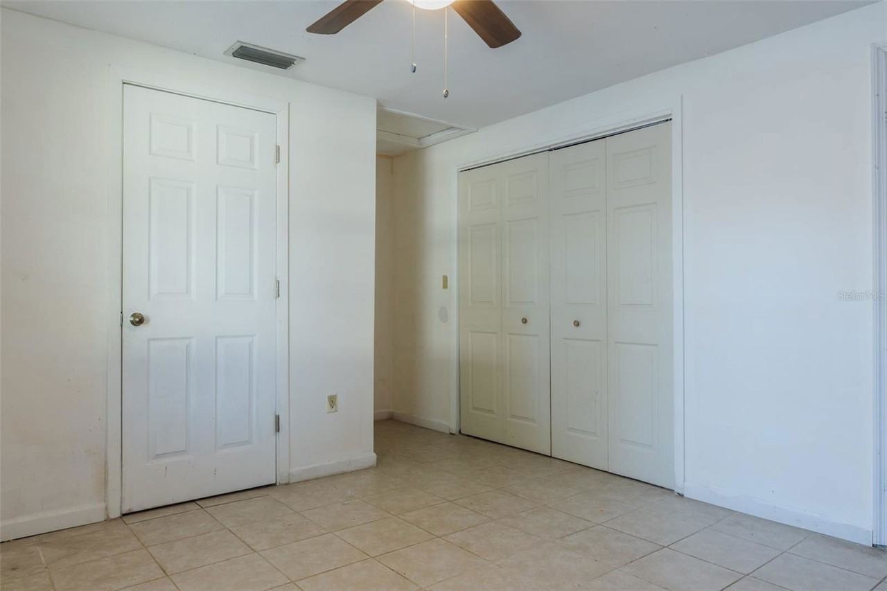 1259 41st St - Photo 5 of 8