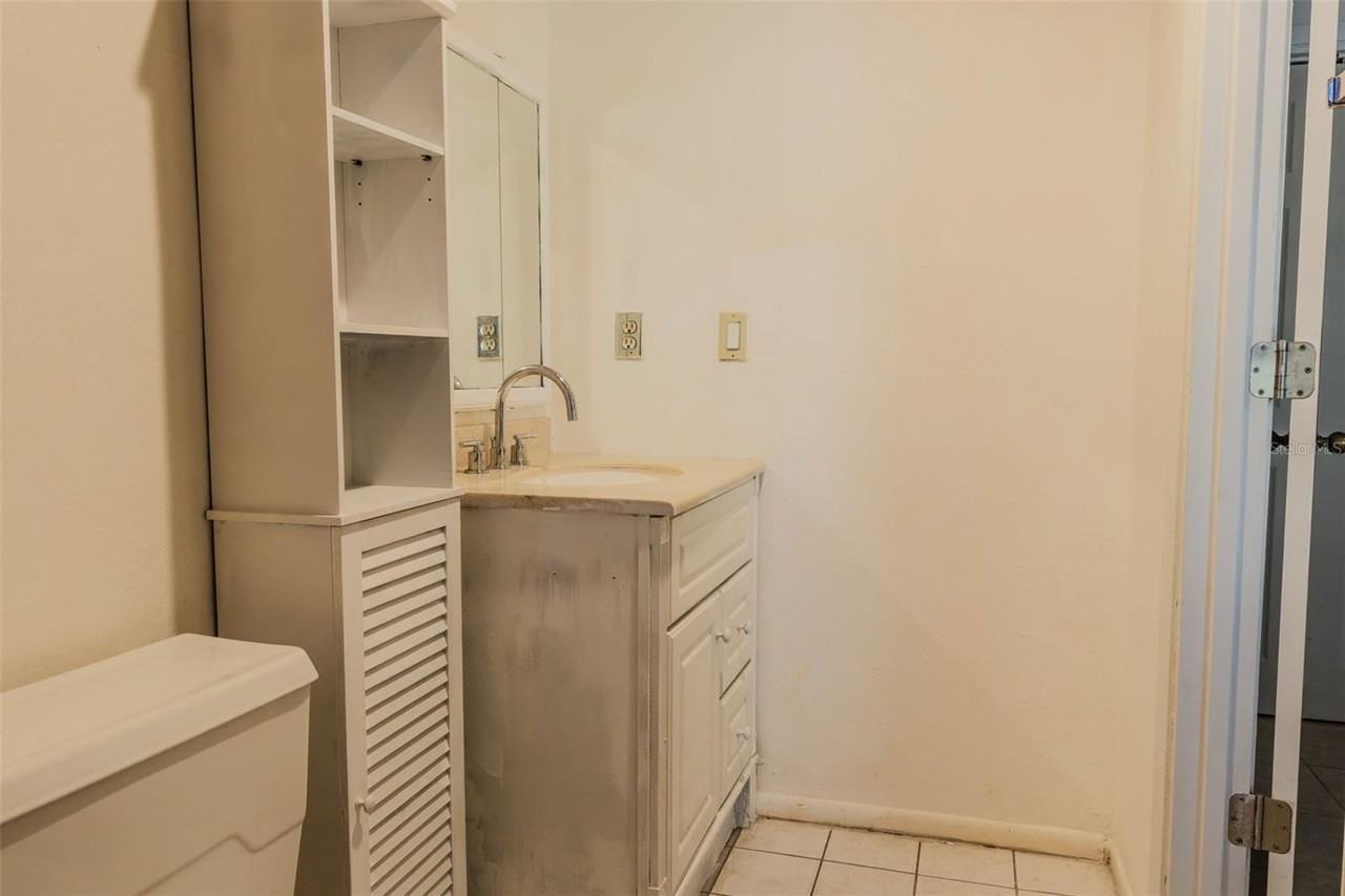 1259 41st St - Photo 7 of 8