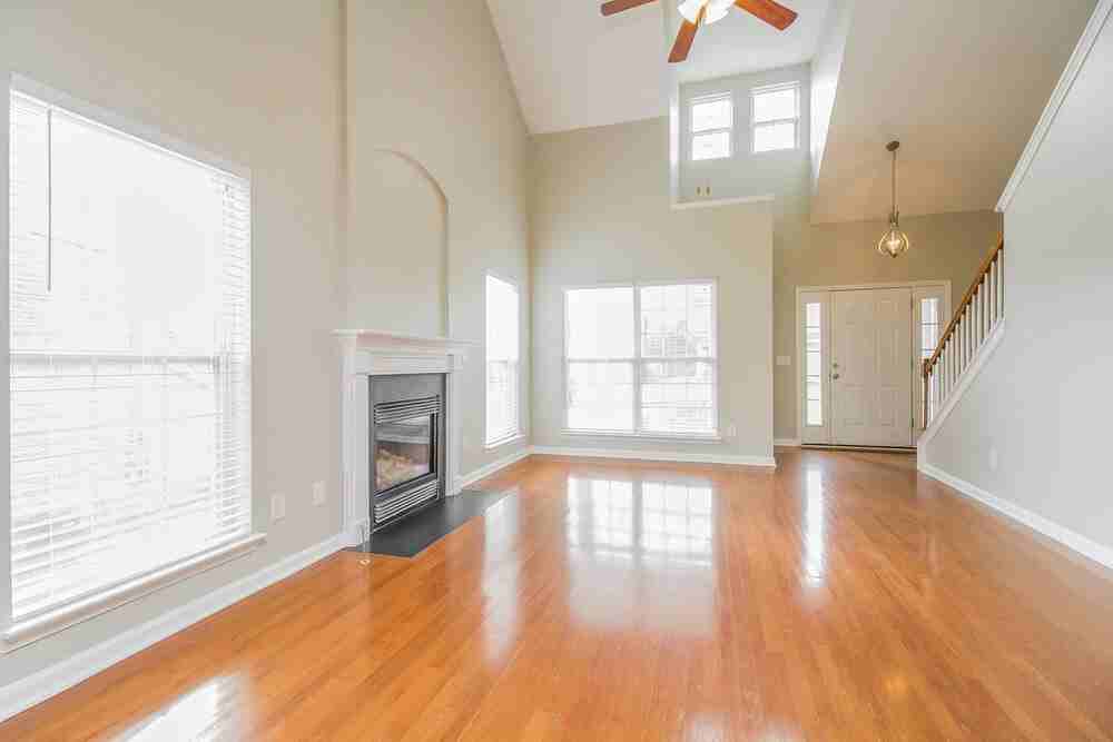 2716 Bison Ct - Photo 3 of 19
