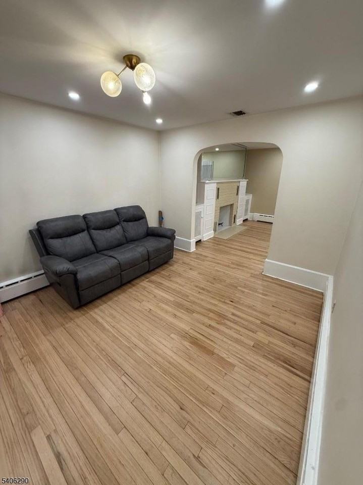 2500 Verona Ave - Photo 6 of 11