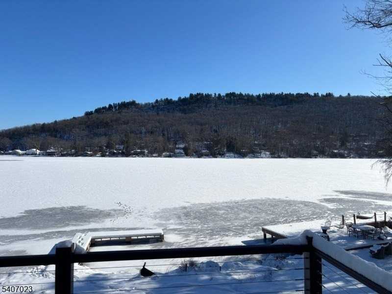 41 W Shore Trl - Photo 2 of 6