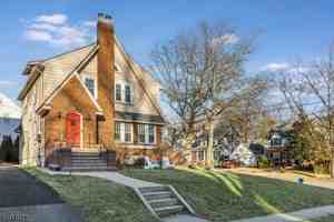 featured image of 398 Elmwood Ave