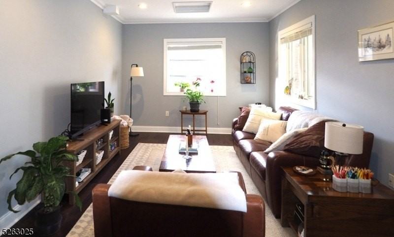 36 Main St - Photo 5 of 11