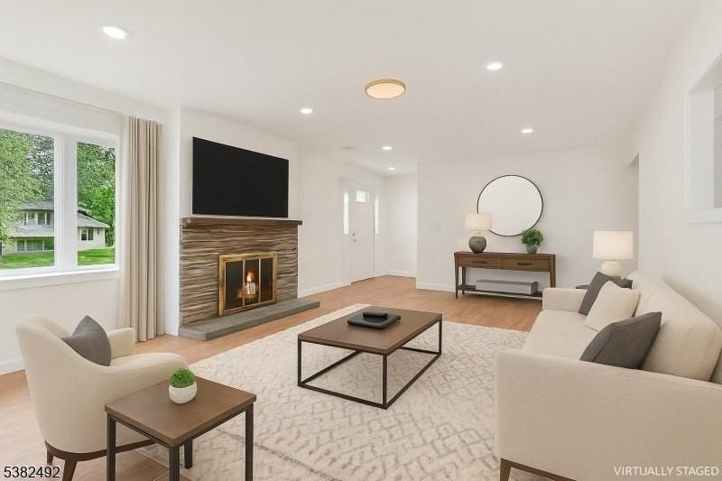 55 Orchard Dr - Photo 3 of 21