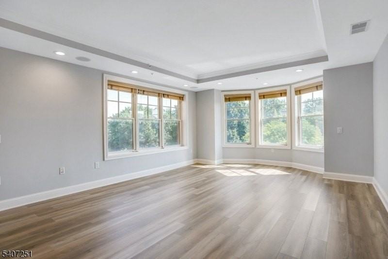 40 W Park Pl Apt 412 #412 - Photo 4 of 32