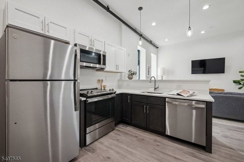 70 Roseville Ave - Photo 2 of 6