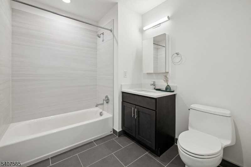 70 Roseville Ave - Photo 4 of 6