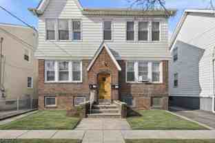 265 N 17th St #2L - Photo 1 of 1