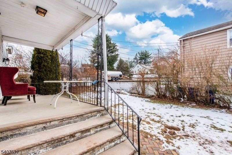 106 Sadler Rd - Photo 6 of 28