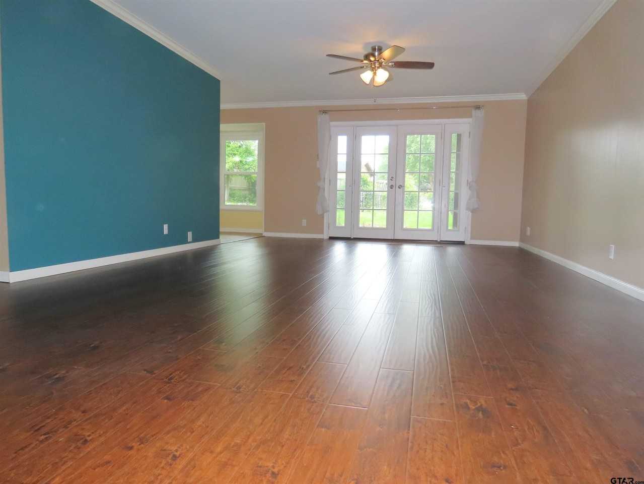 224 Mobile Dr - Photo 7 of 30