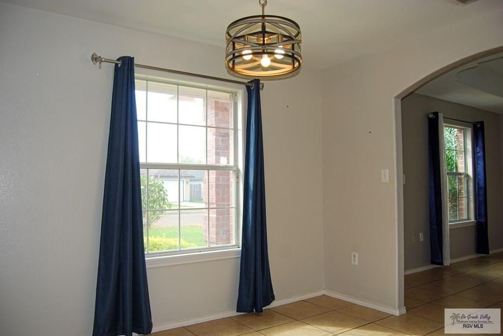 1009 BEAVER LAKE DR - Photo 7 of 20