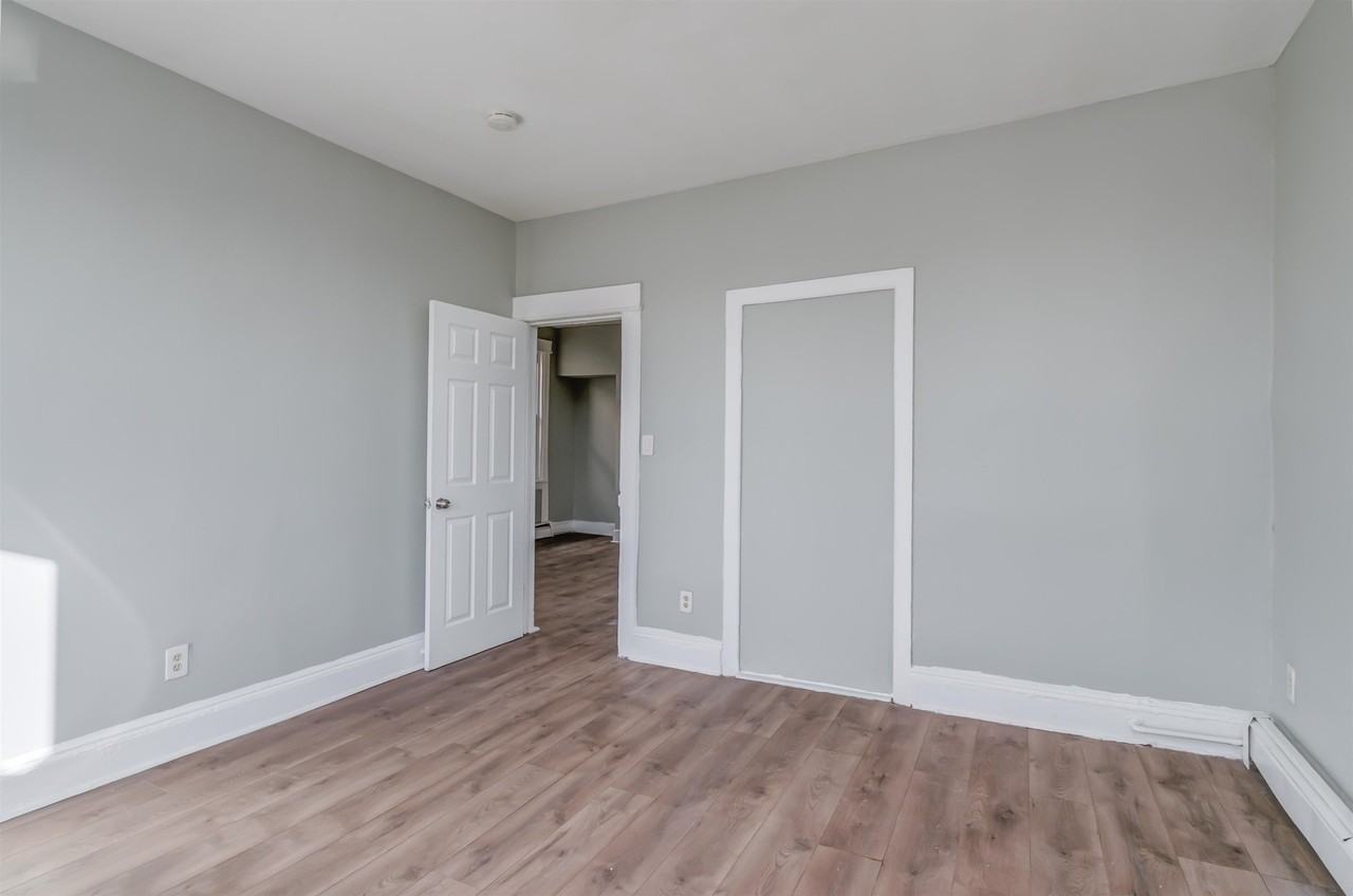 45 W 54th St #6 - Photo 7 of 13