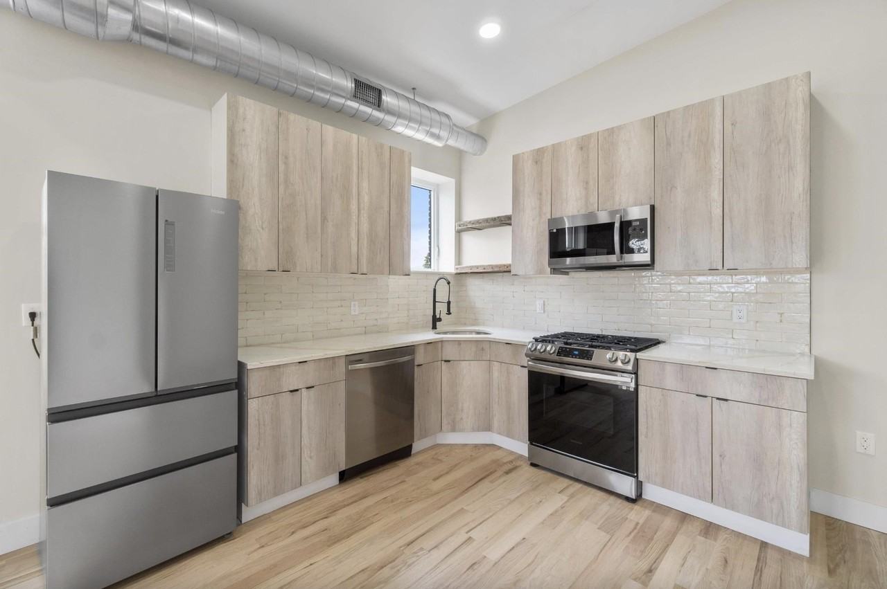 21 W 20th St #102 - Photo 2 of 20