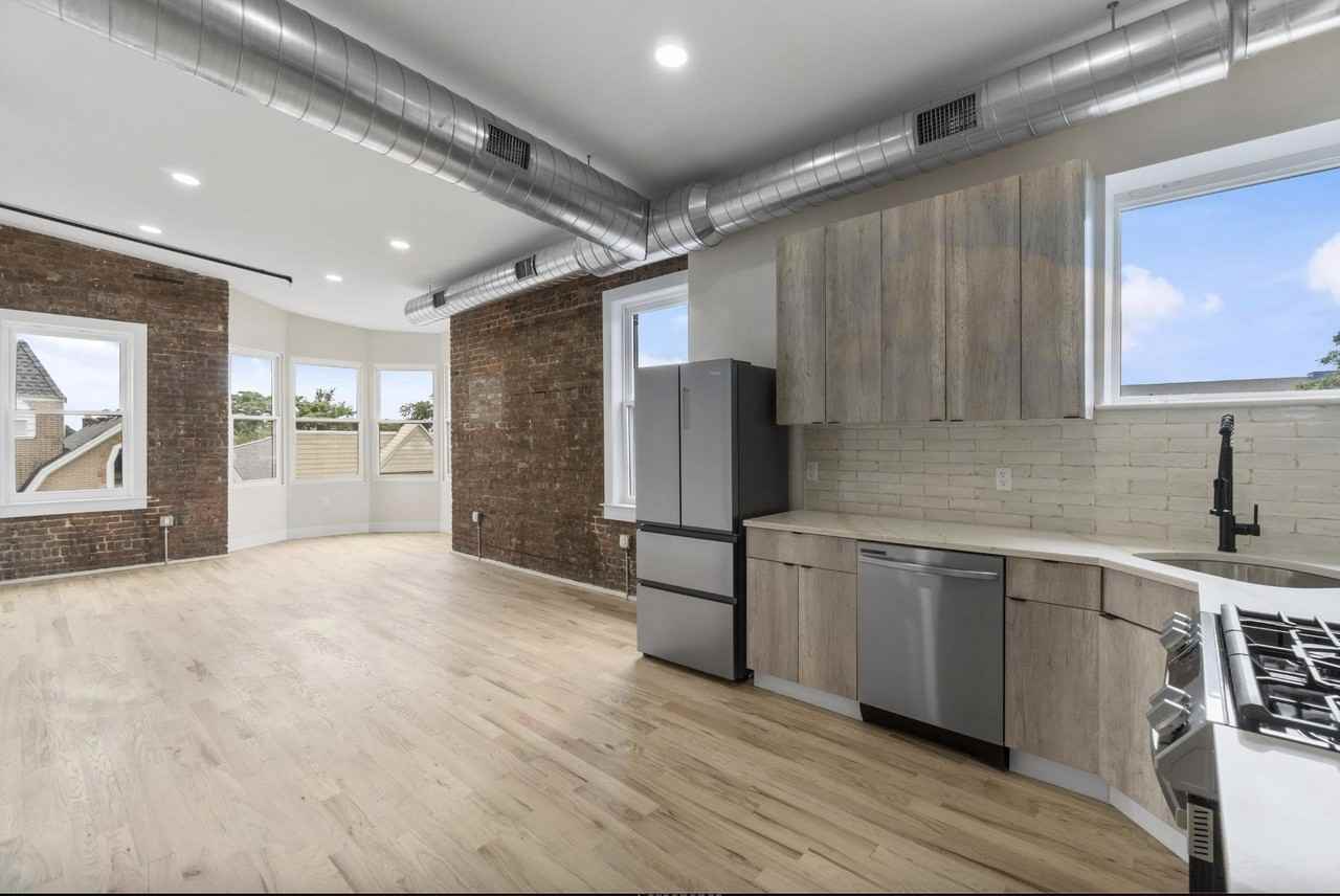 21 W 20th St #102 - Photo 4 of 20