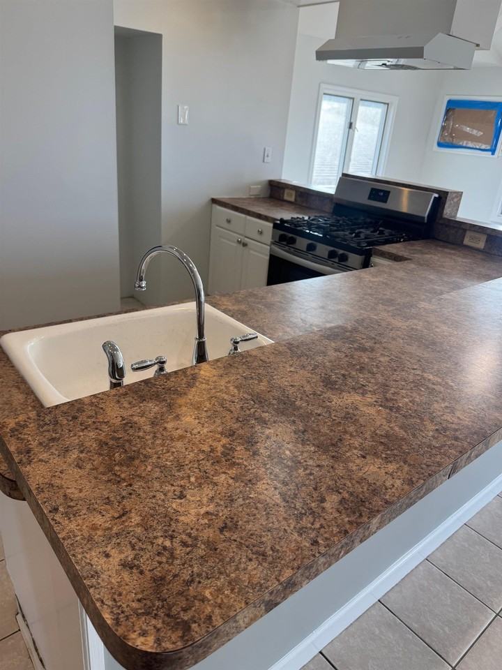 1319 73rd St #4 - Photo 3 of 13