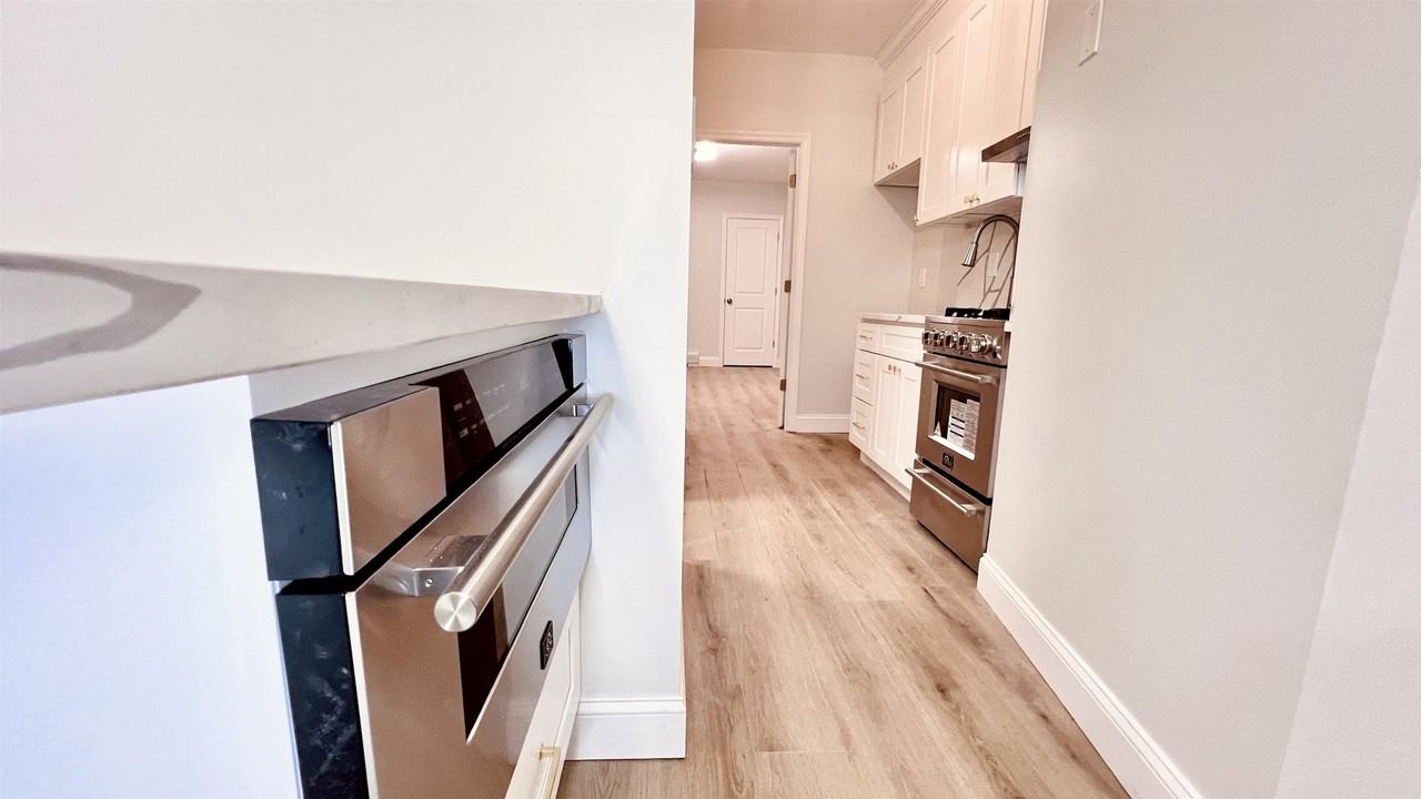 3025 John F Kennedy Blvd #6 - Photo 3 of 12