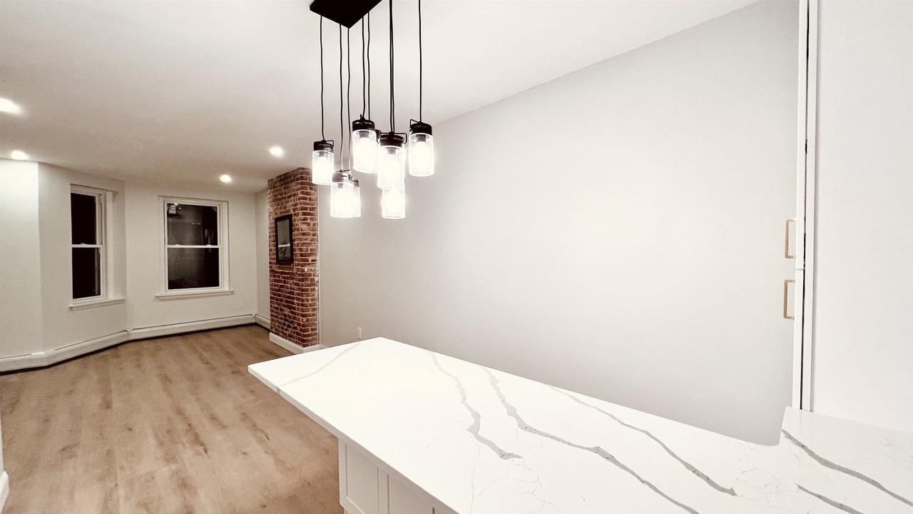 3025 John F Kennedy Blvd #6 - Photo 5 of 12