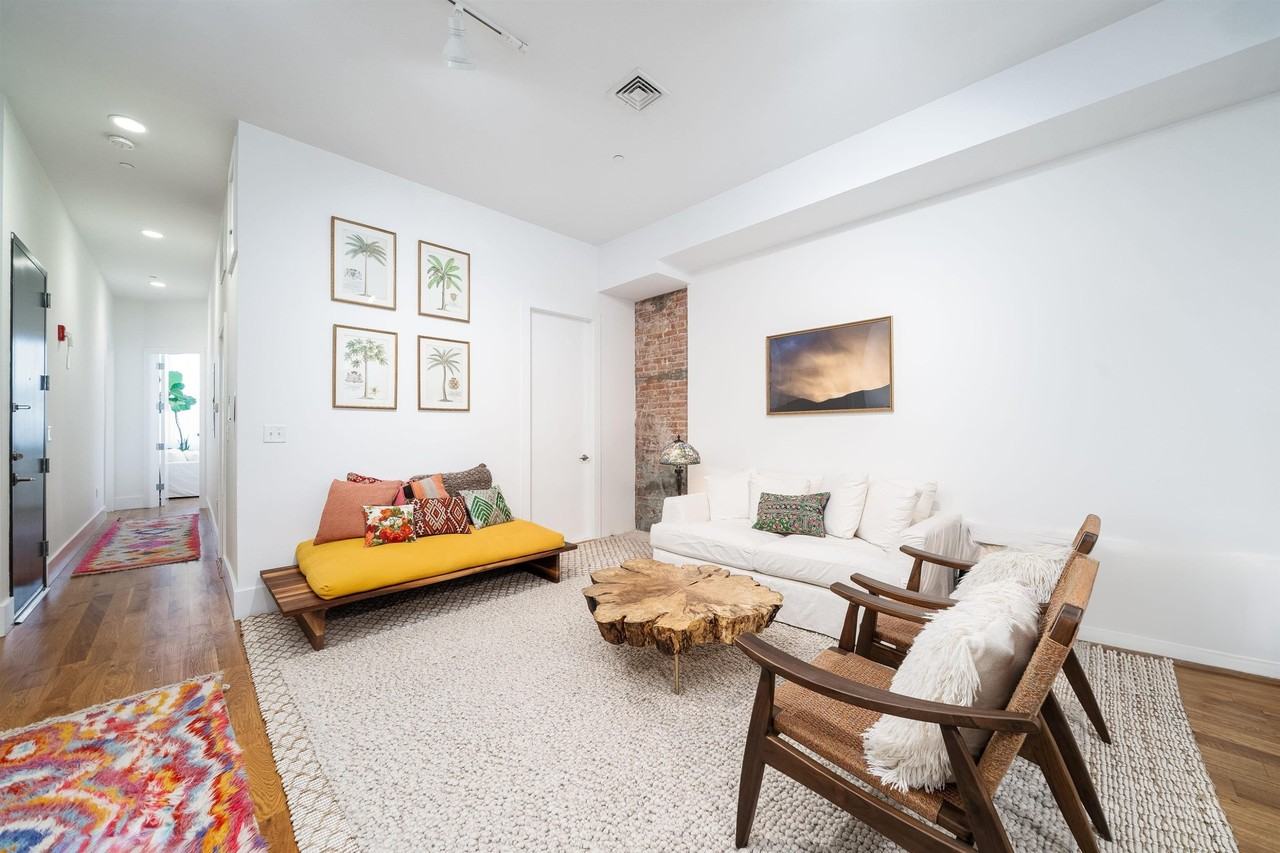 205 Washington St #3 - Photo 3 of 30