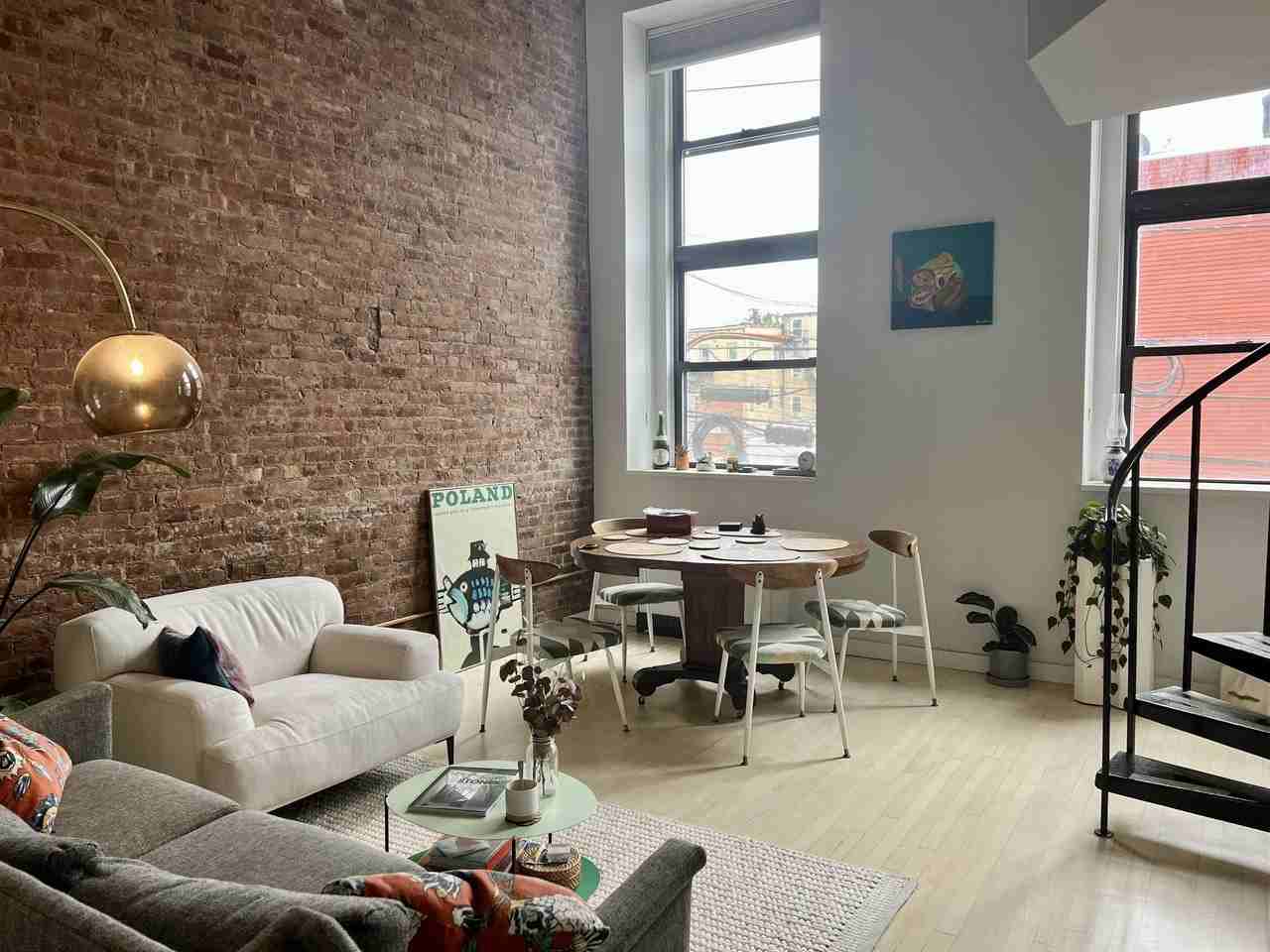 464470 Central Ave #206 - Photo 2 of 13