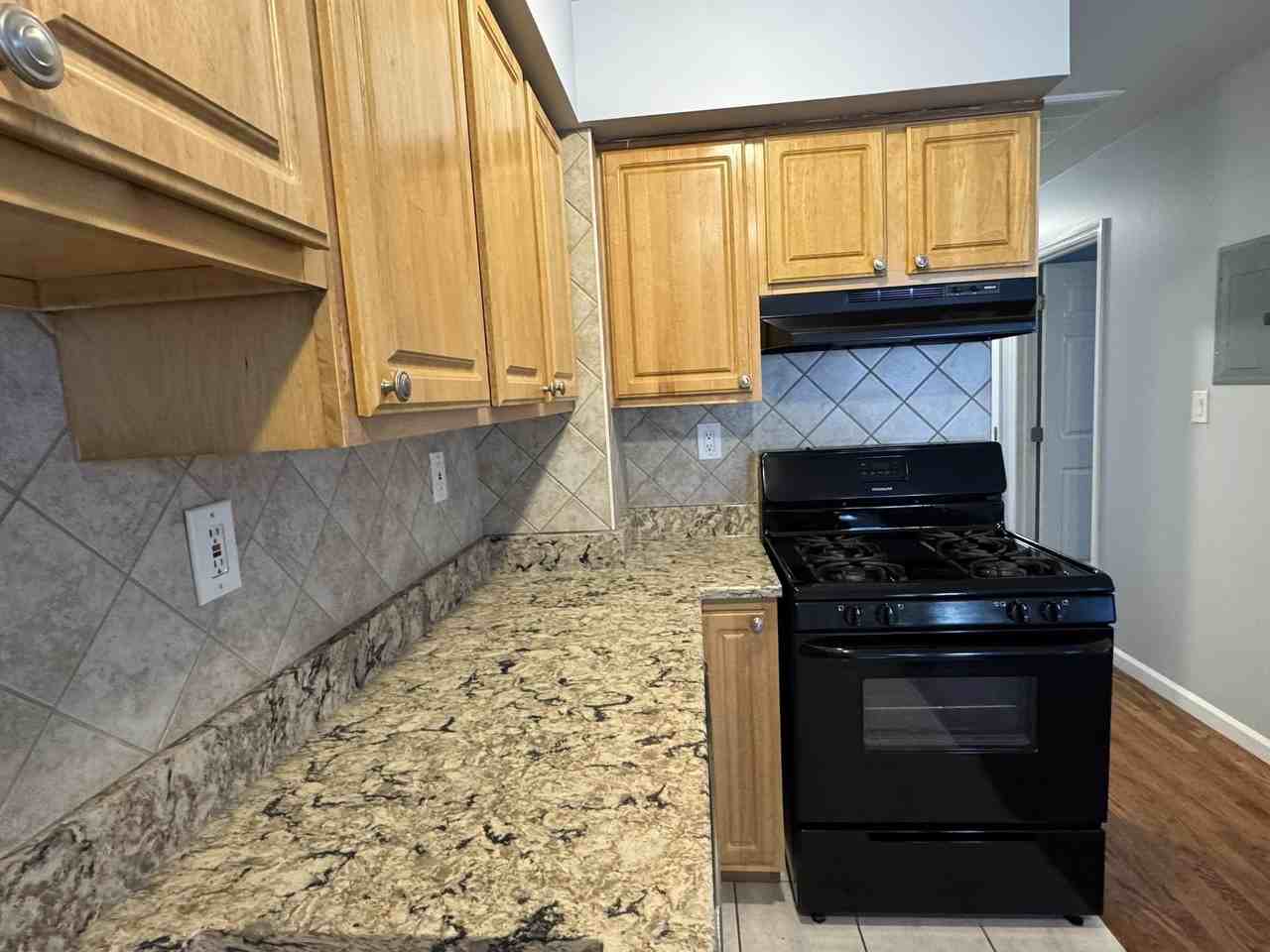 86 W 16th St - Photo 6 of 31