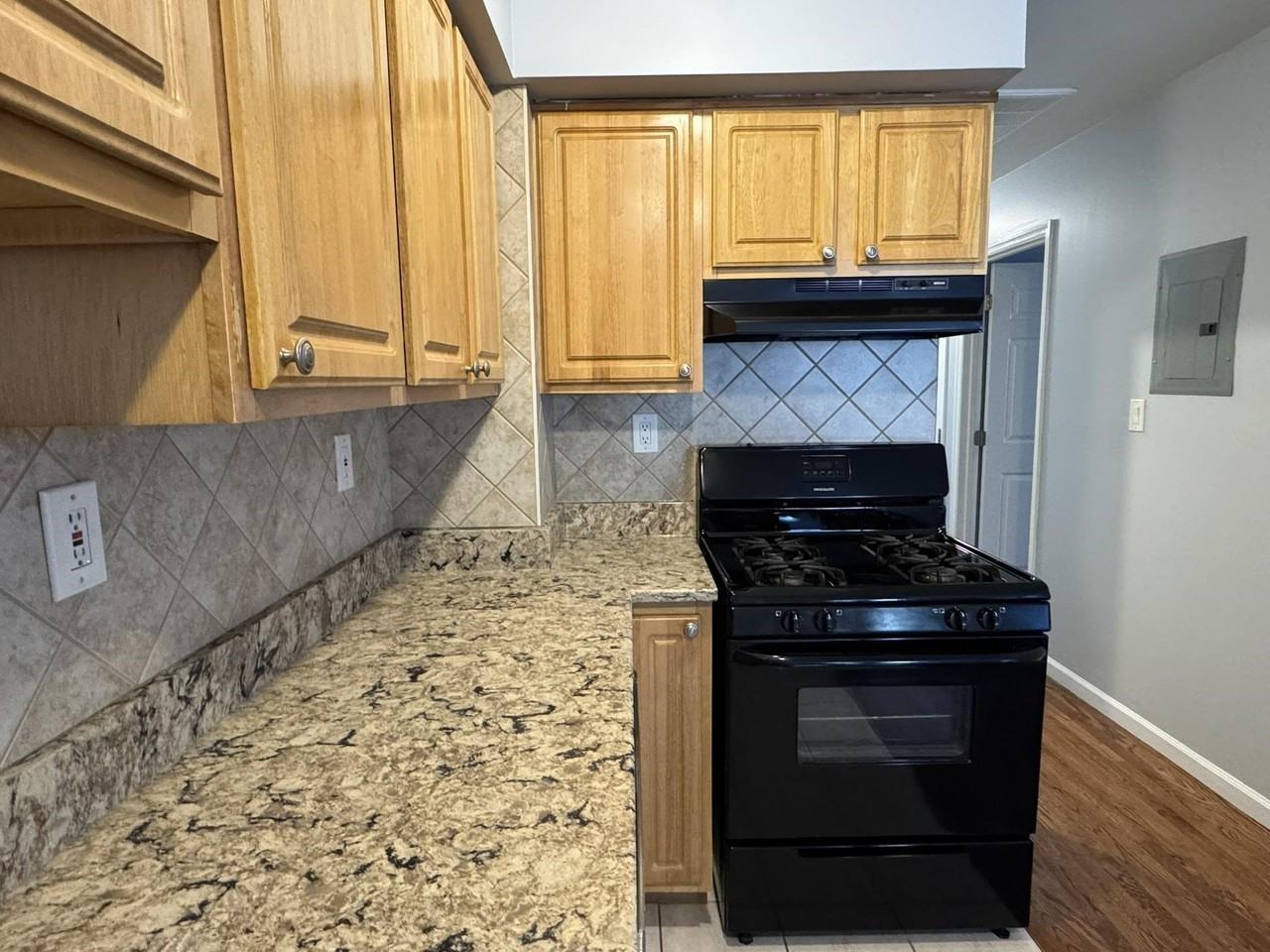 86 W 16th St - Photo 7 of 31