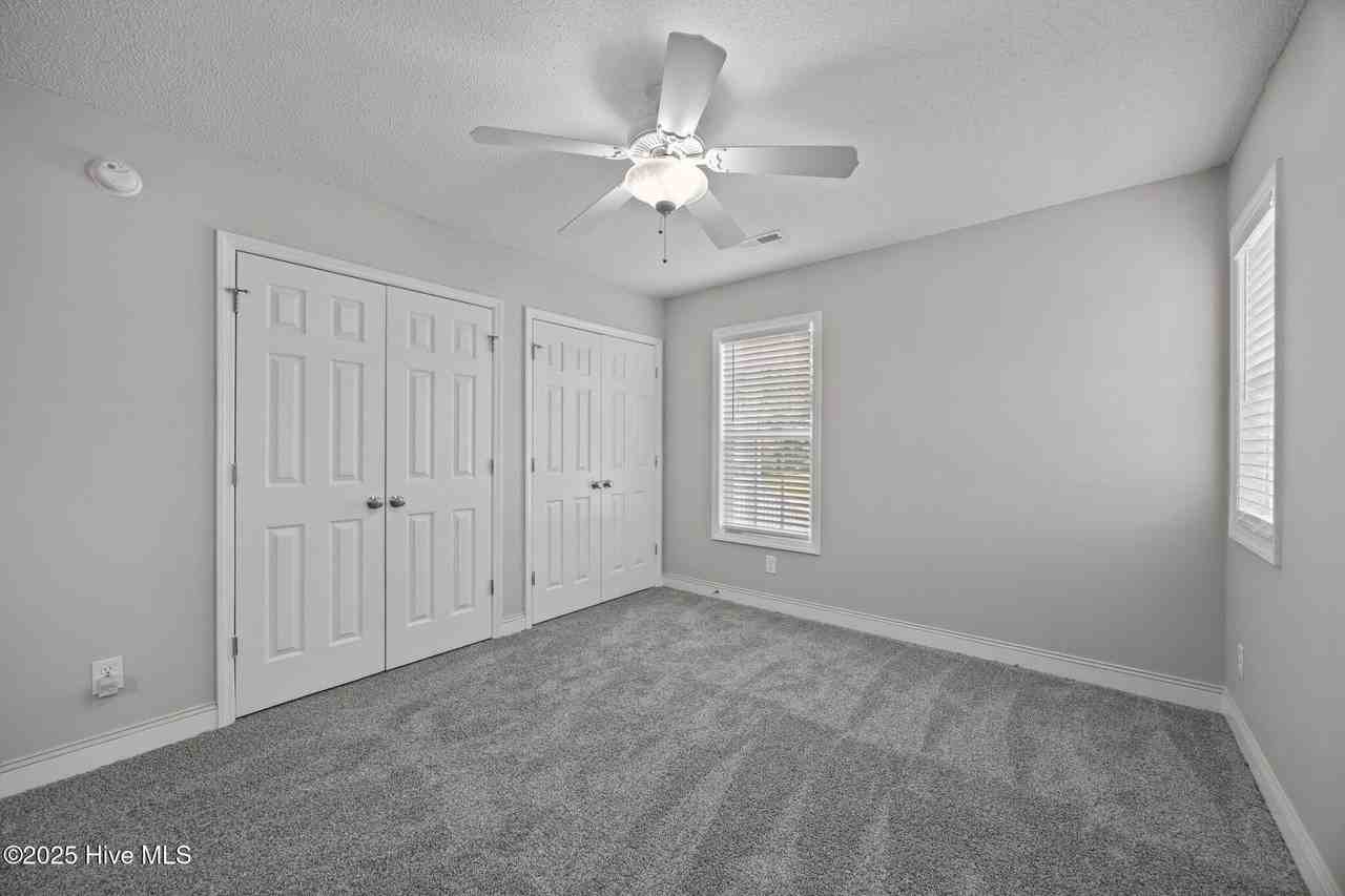 1207 Davenport St - Photo 7 of 11