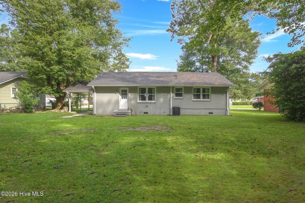 309 Cole Dr - Photo 3 of 22