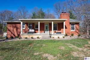 featured image of 913 Dogwood Cir