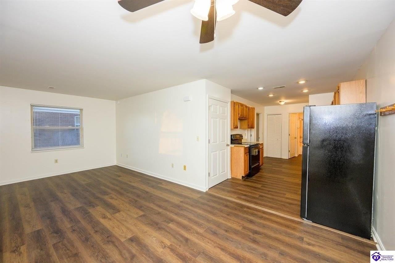 113 College Street Rd #E - Photo 4 of 20