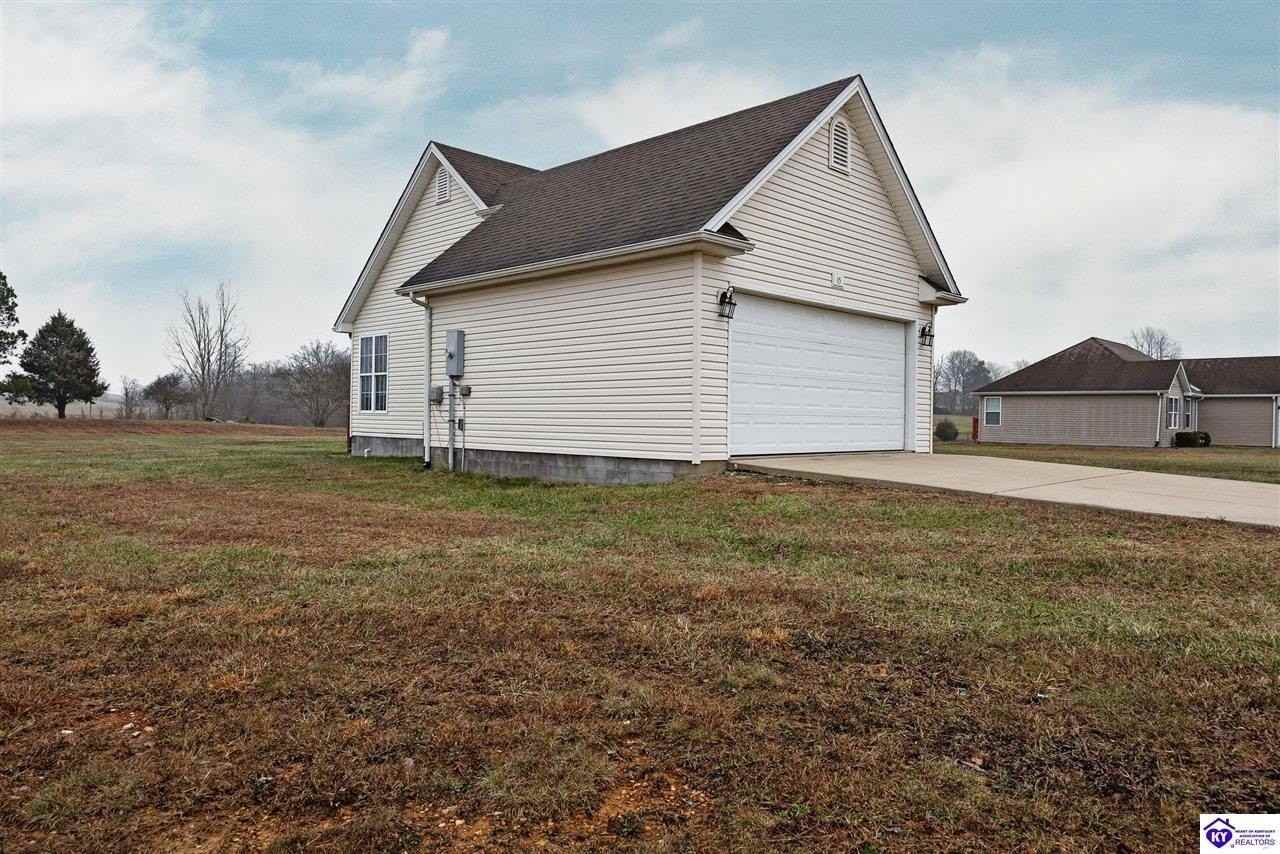 15 Goldenrod Dr - Photo 3 of 28