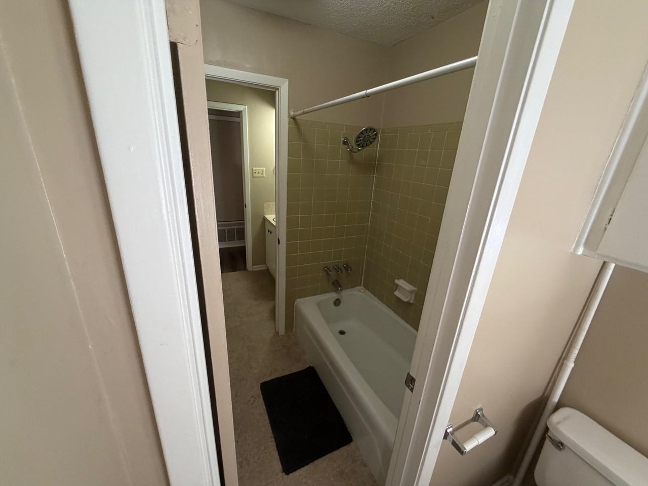 1114 E Fairmont St - Photo 7 of 14