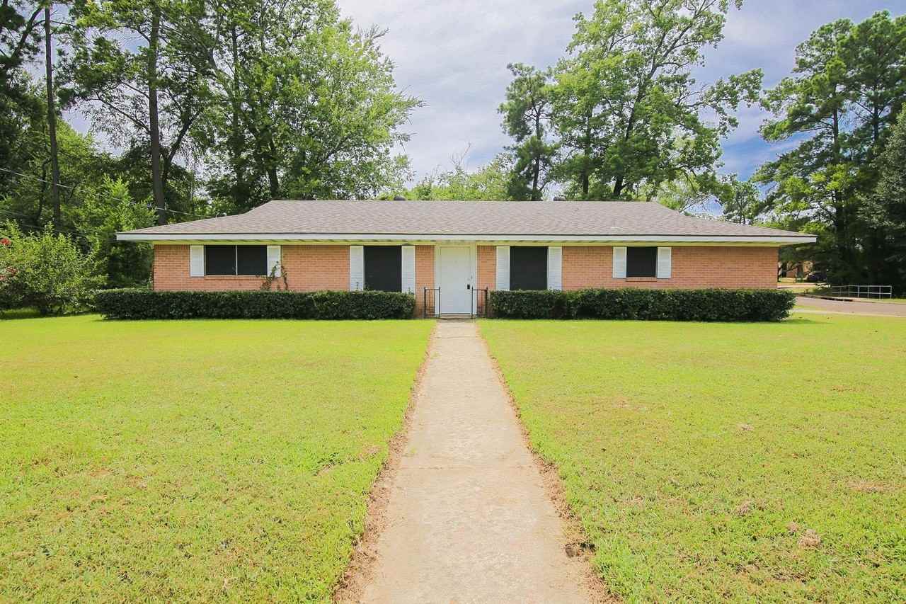 410 Thelma St - Photo 2 of 27