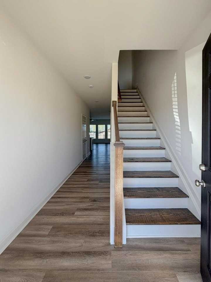 331 Platt Dr - Photo 3 of 12