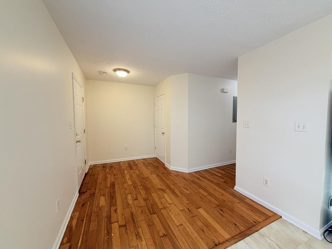 218 Wayne Dr Unit 2 #2 - Photo 3 of 13