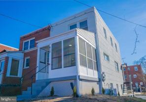 413 Kennedy St Ne - Photo 1 of 1