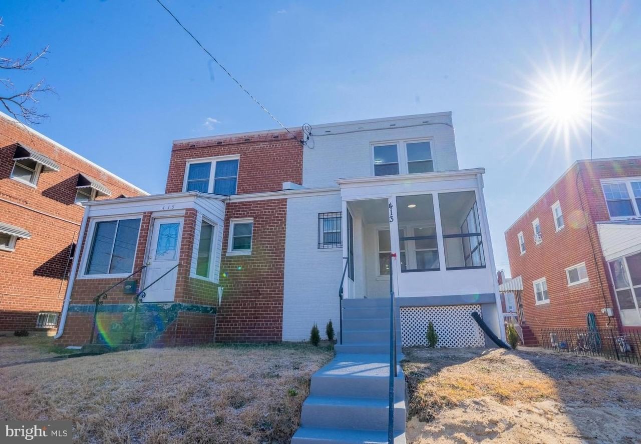 413 Kennedy St Ne - Photo 5 of 15