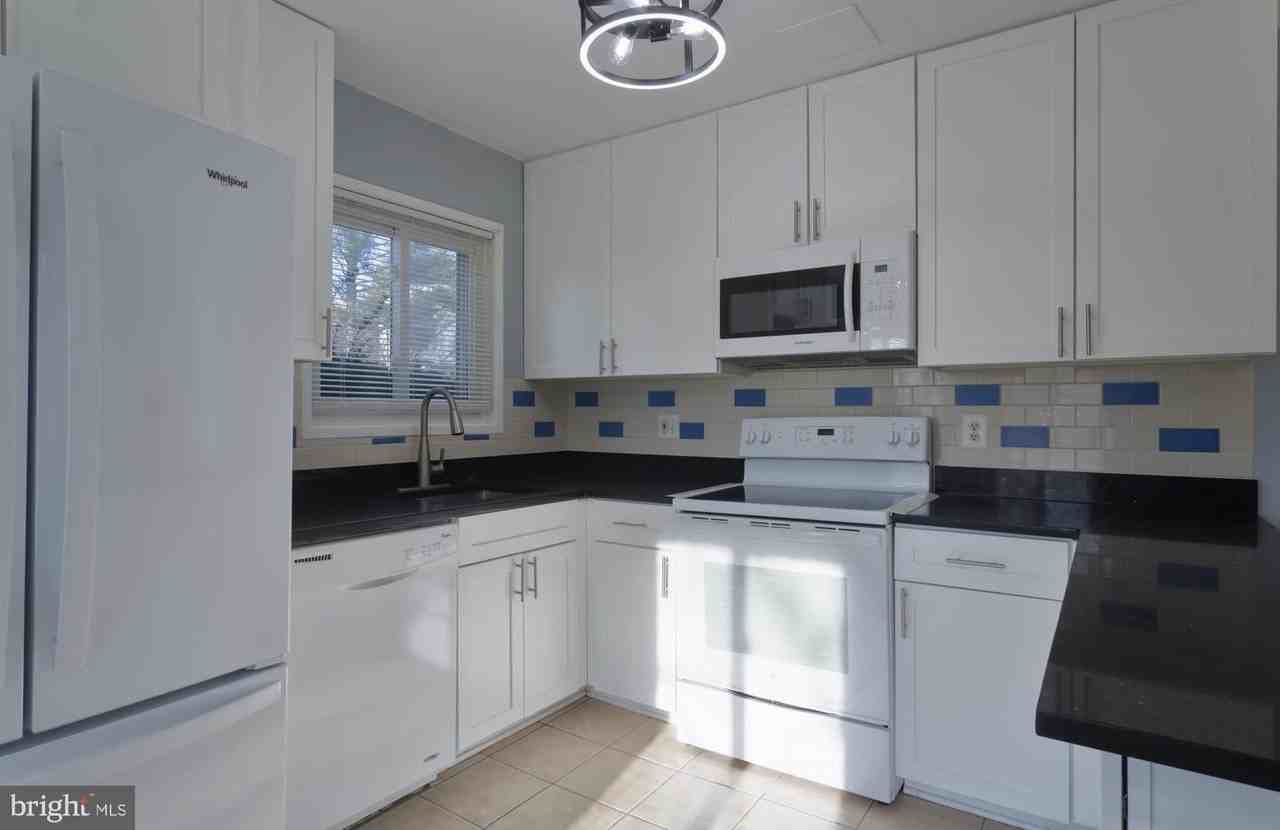 20307 Grazing Way - Photo 2 of 11