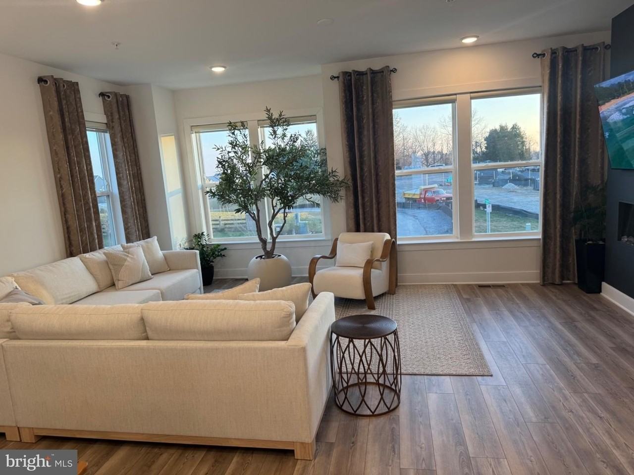 14305 Dowitcher Way - Photo 5 of 27