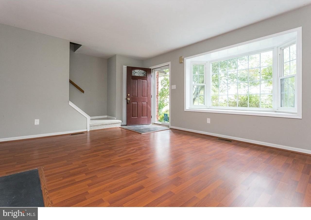 1264 Longford Rd - Photo 6 of 27