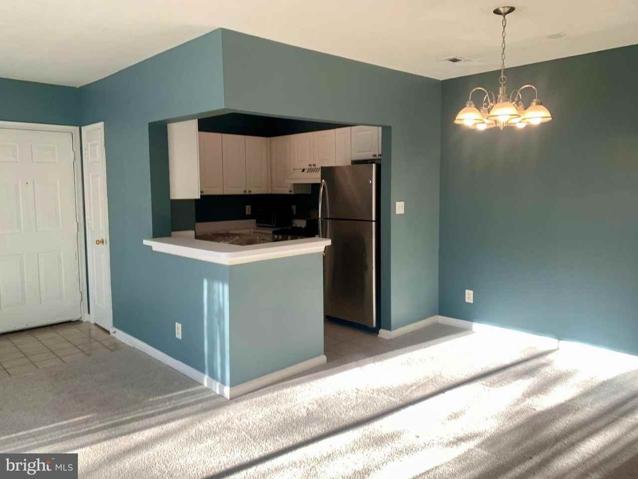 20301 Beechwood Ter - Photo 4 of 29